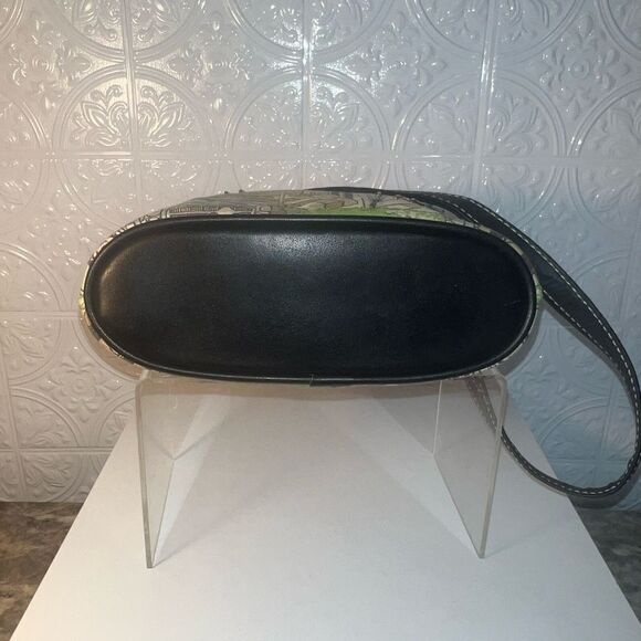 Frankie and Johnny rodeo and Wilshire Beverly
Hills - Picture 4 of 7